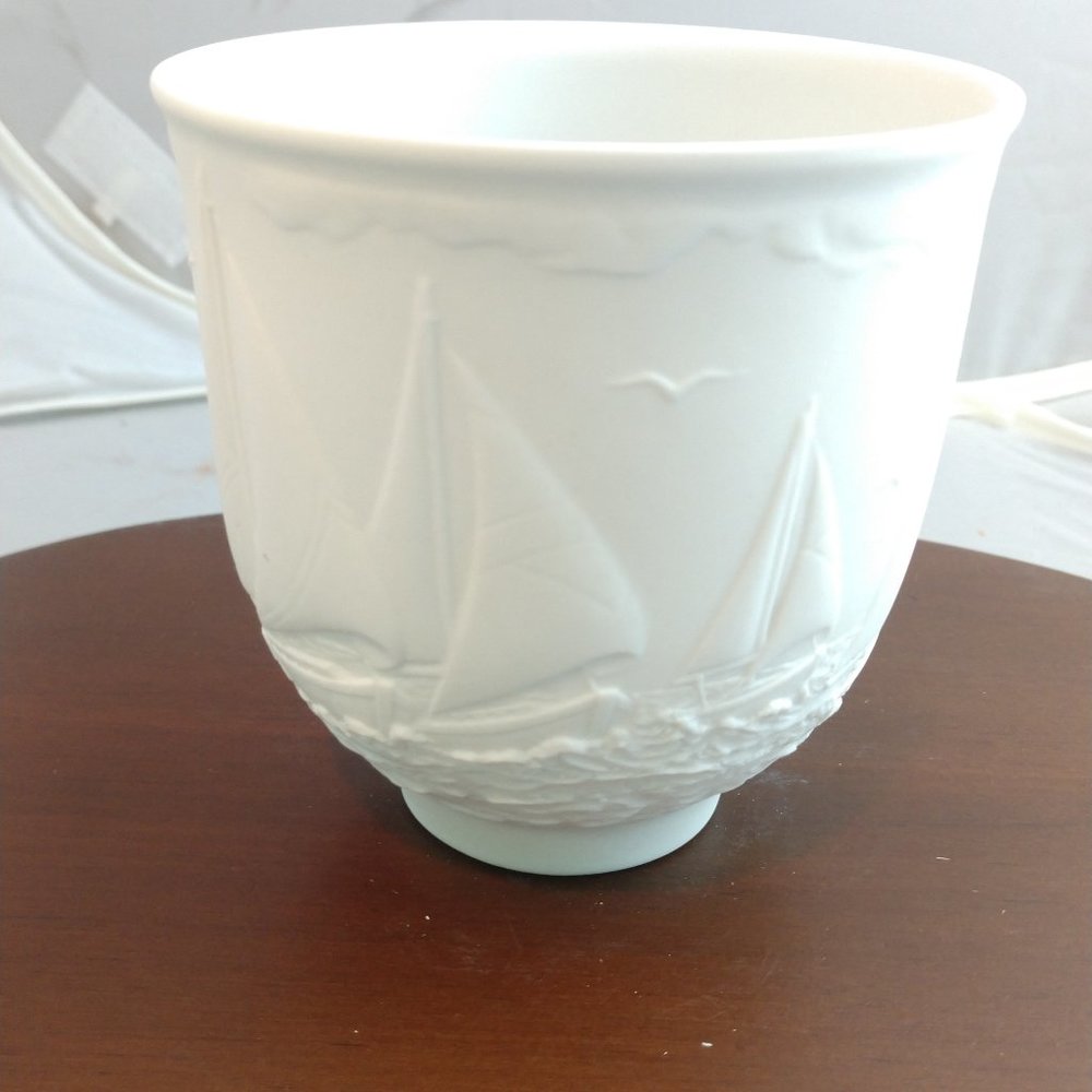 Lladro Sailing the Seas Teacup